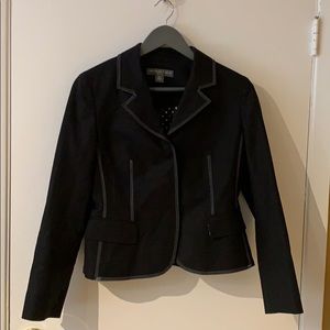 Josephine Chaus ladies black cropped black blazer